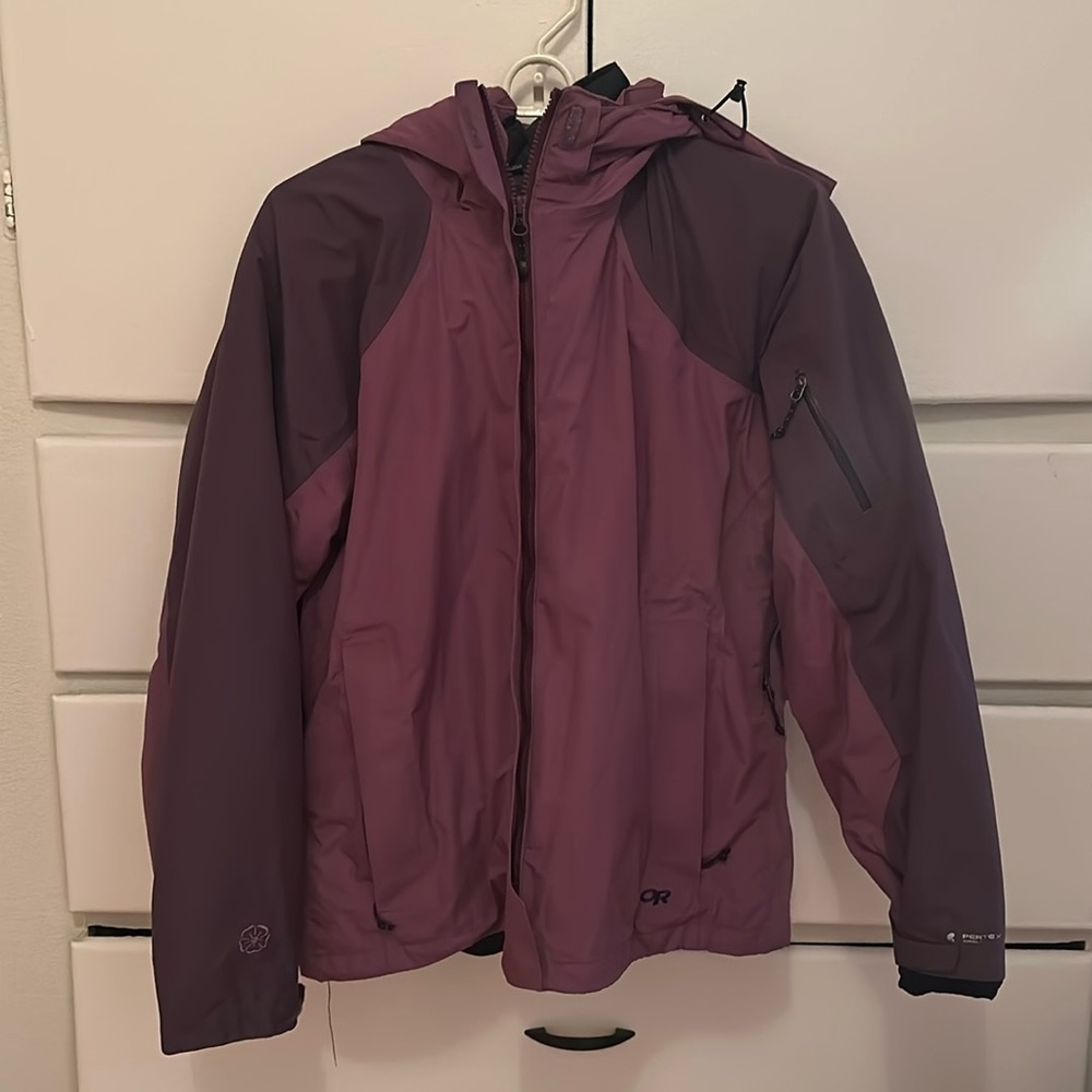 Outdoor research 3 in 1 coat/parka.